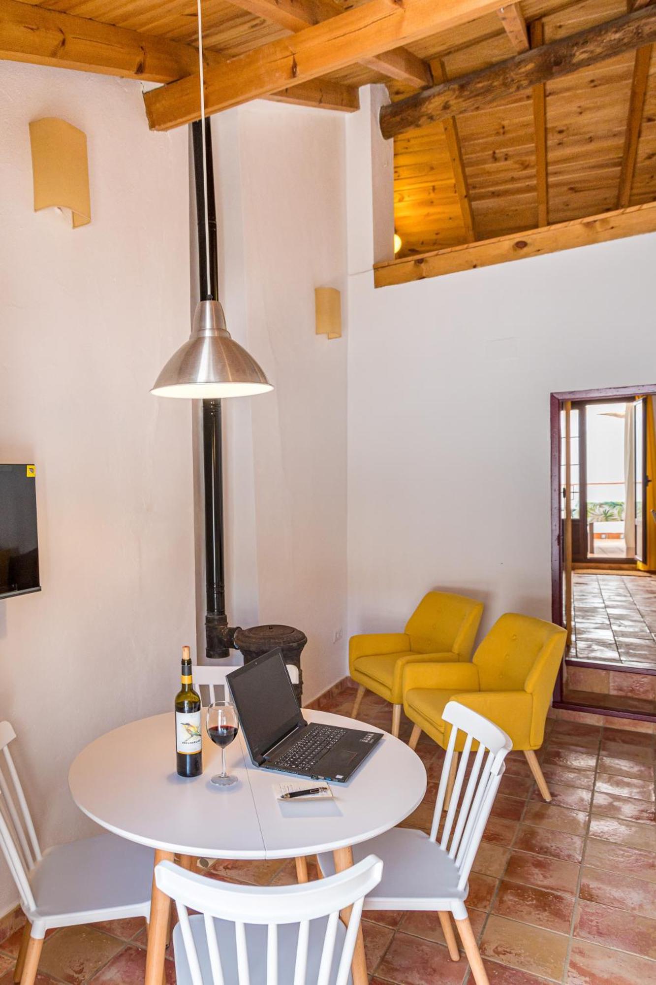 Casa Rural La Artistica, Alojamiento Y Arte Fuenteheridos Exterior foto